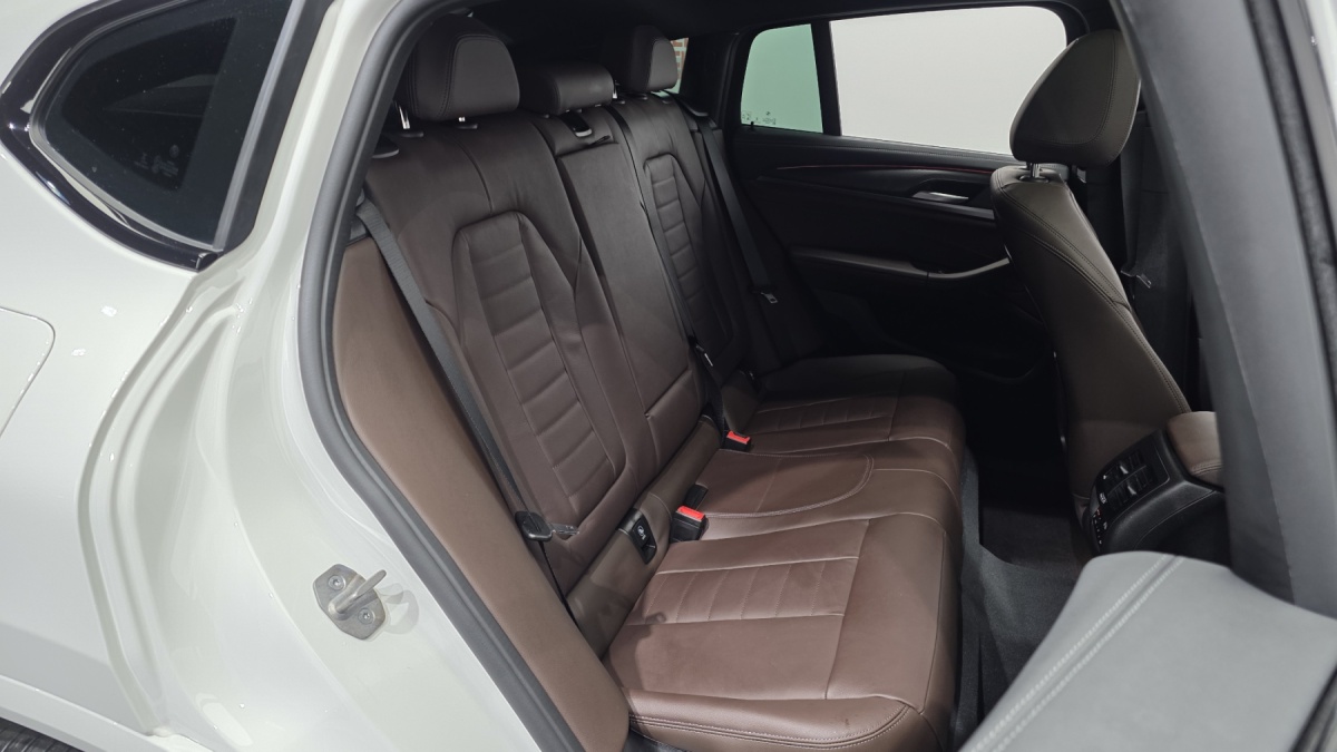 BMW X4, 2025 — фото 11 из 12