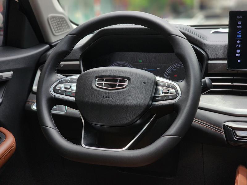 Geely Vision X6, 2023 — фото 9 из 12