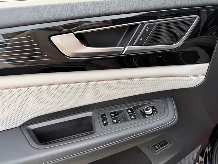 Volkswagen Teramont X, 2022 — фото 9 из 9