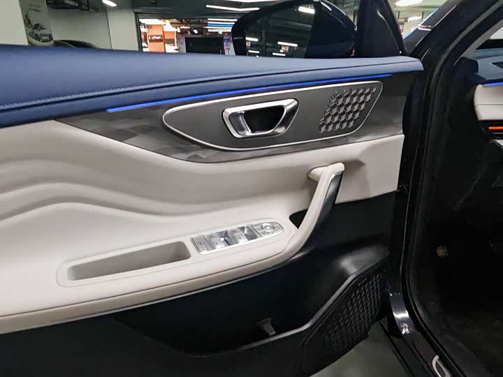Exeed LX C-DM Hybrid, 2025 — фото 8 из 9