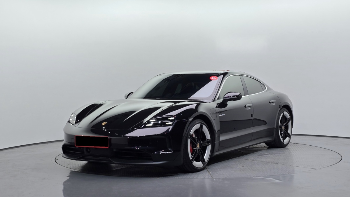 Porsche Taycan, 2024 — купить в Ижевске под ключ