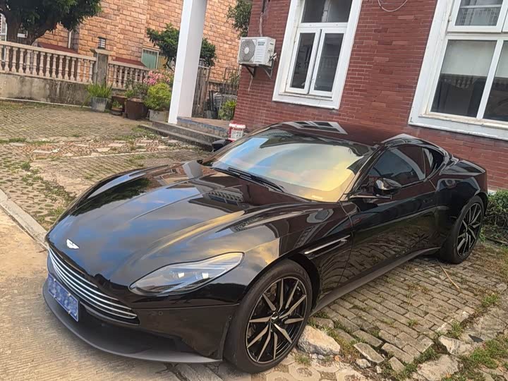 Aston Martin DB11, 2022 — купить в Уфе под ключ