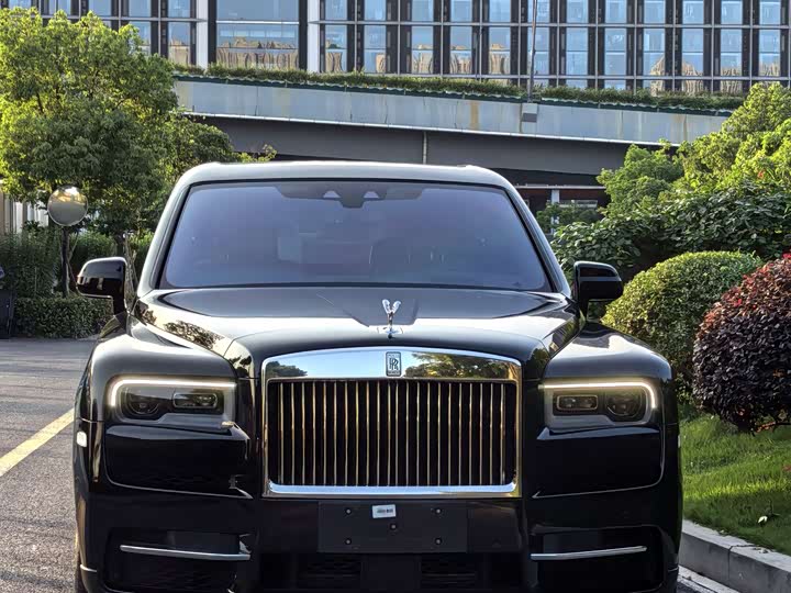 Rolls-Royce Cullinan, 2021 — фото 6 из 9