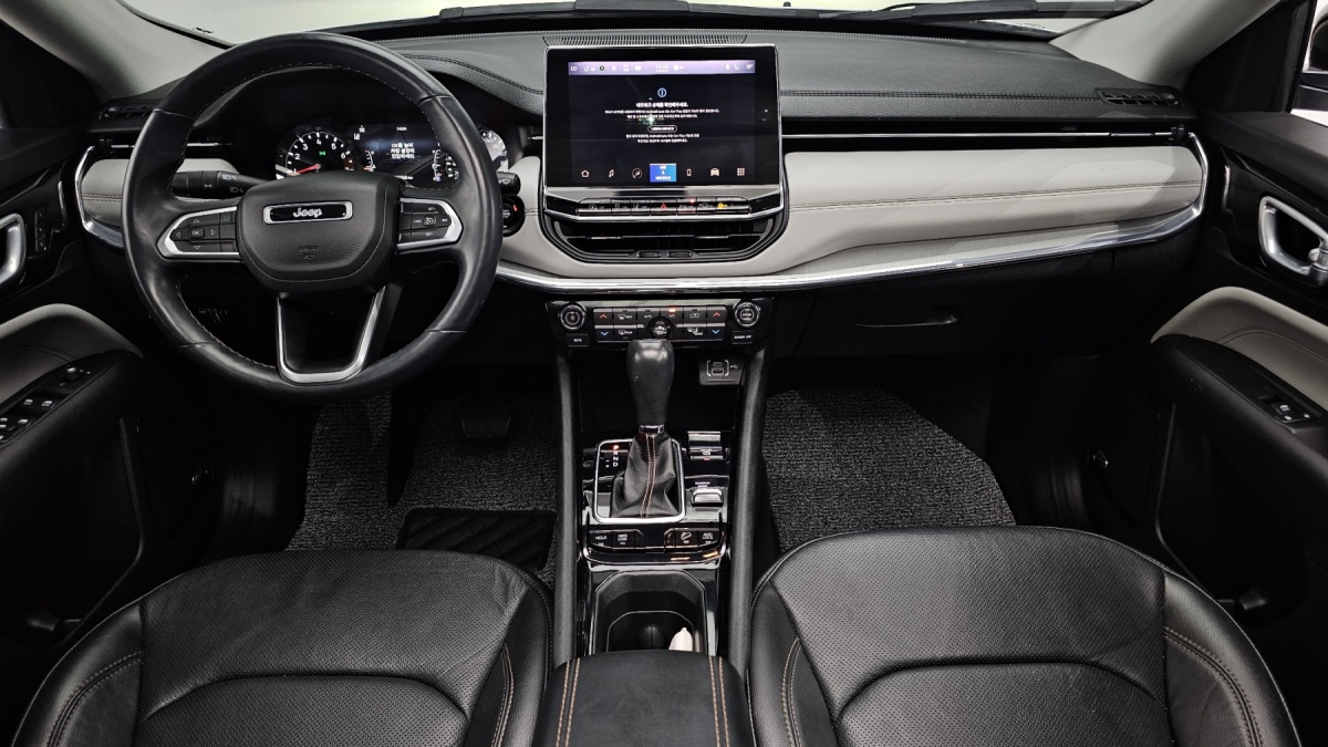 Jeep Compass, 2022 — фото 7 из 12