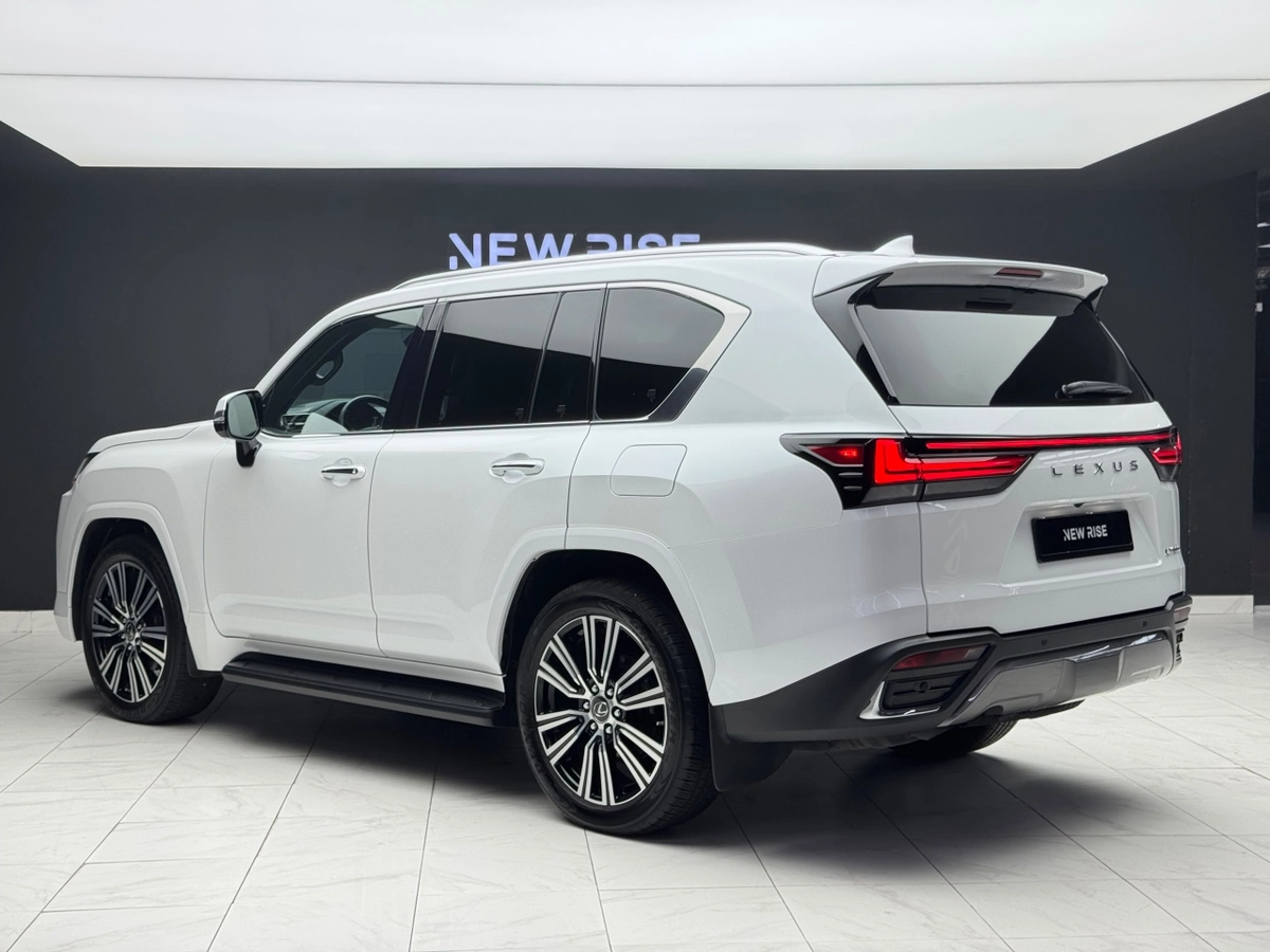 Lexus LX, 2023 — фото 4 из 12