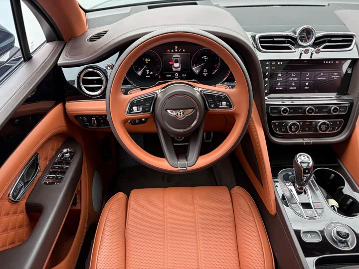 Bentley Bentayga, 2021 — фото 7 из 9