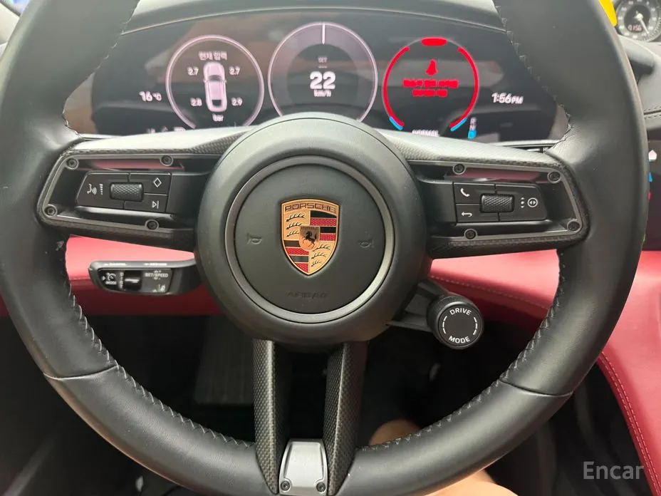 Porsche Taycan, 2024 — фото 11 из 12