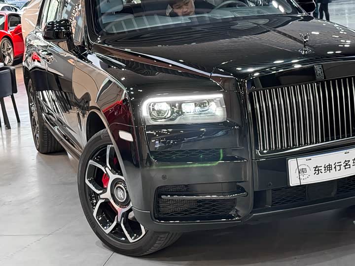 Rolls-Royce Cullinan, 2023 — фото 4 из 9