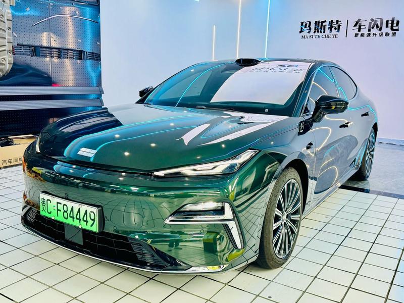 Geely Galaxy Starshine 8 EM-i, 2025 — купить в Санкт-Петербурге под ключ
