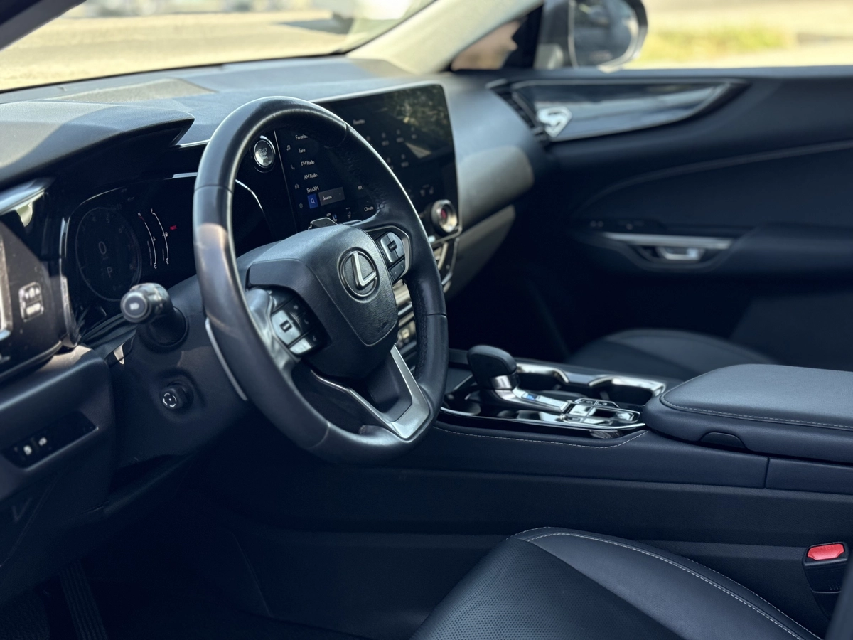 Lexus NX, 2023 — фото 3 из 8