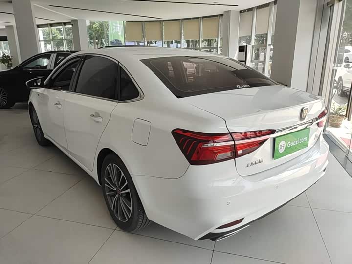 Roewe i6, 2022 — фото 5 из 9