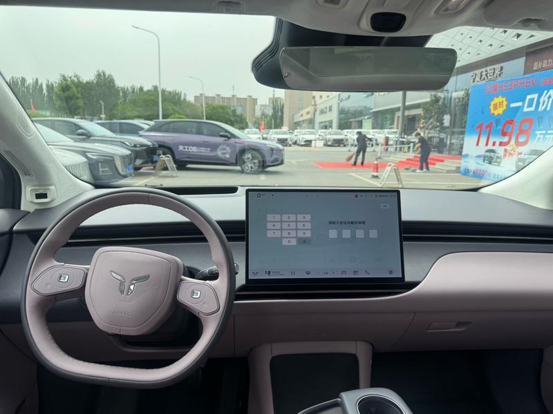 Hongqi EHS5 (Tiangong 06), 2025 — фото 7 из 11