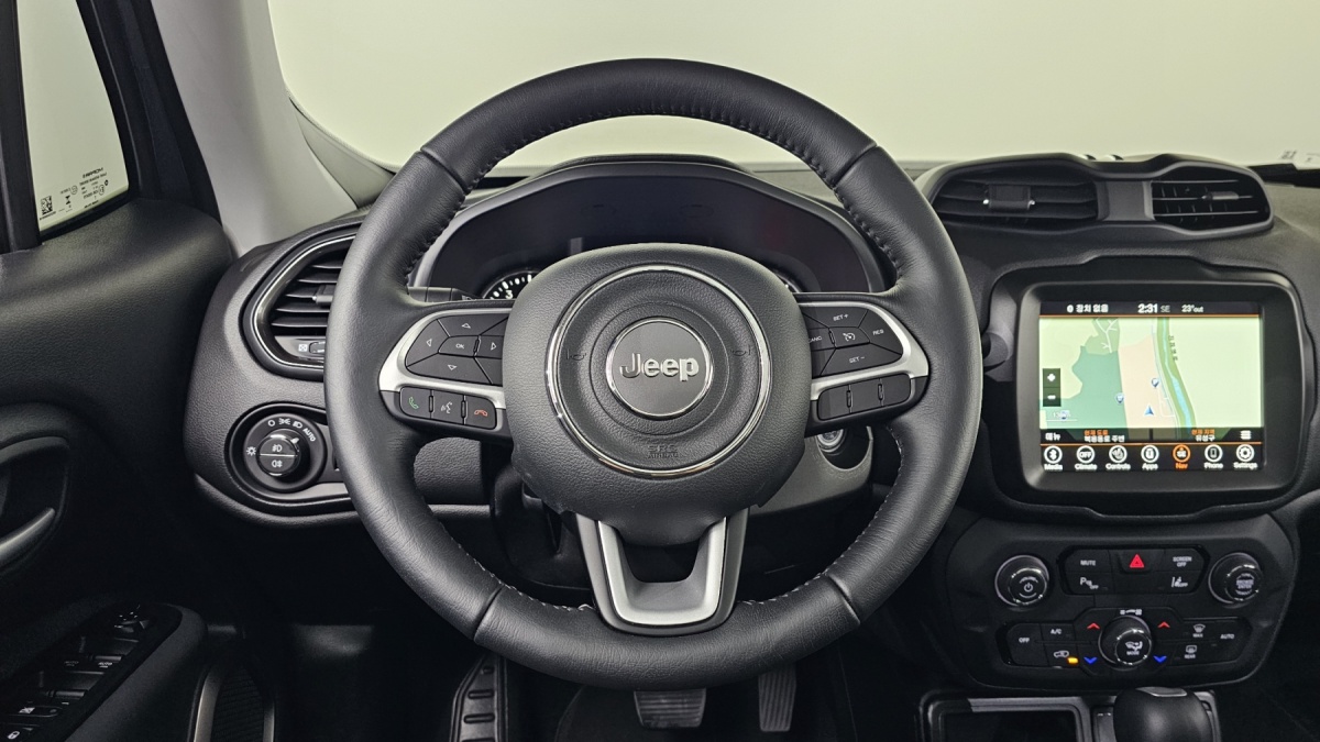 Jeep Renegade, 2023 — фото 12 из 12