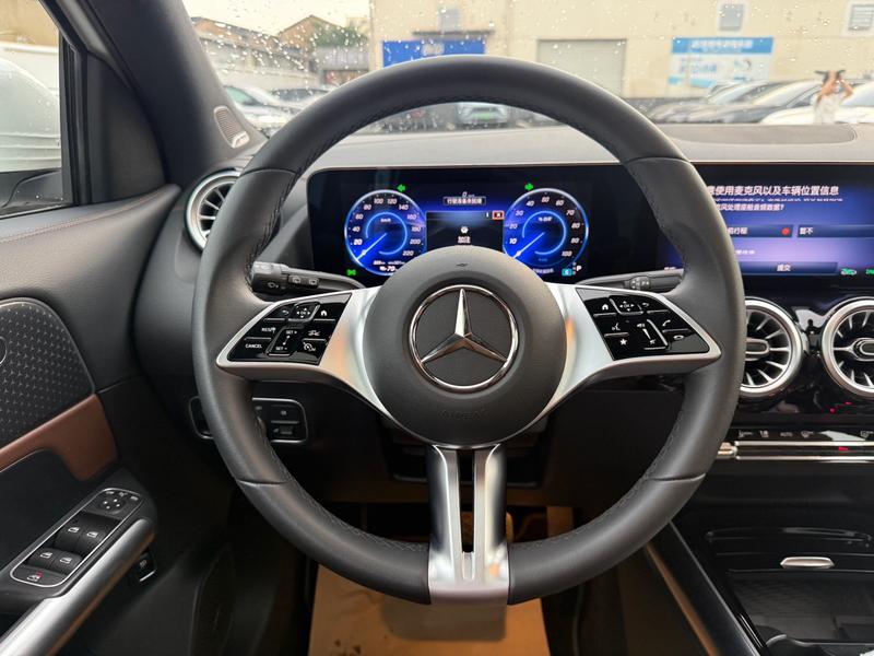 Mercedes-Benz EQA, 2025 — фото 11 из 12