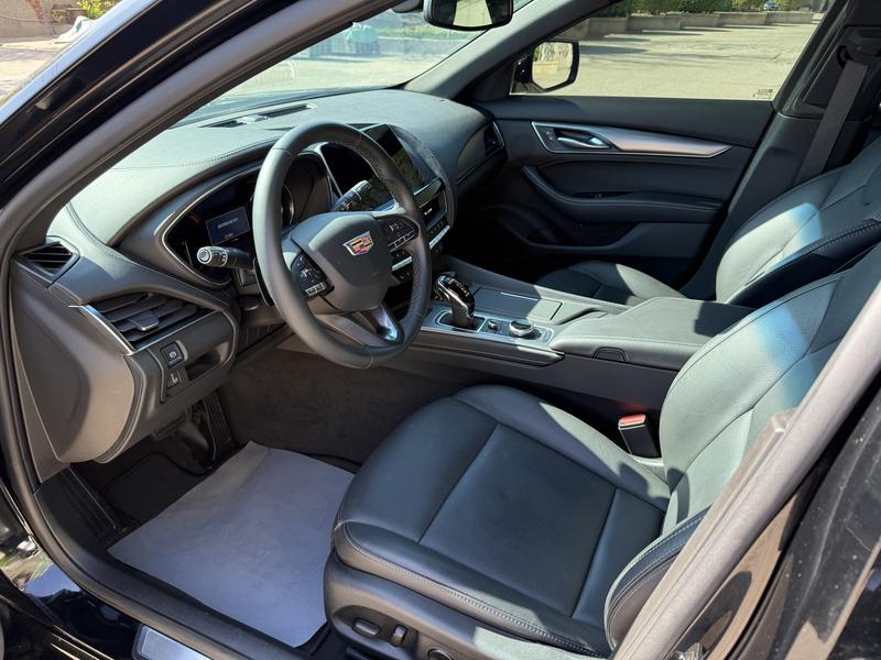 Cadillac CT5, 2023 — фото 8 из 10