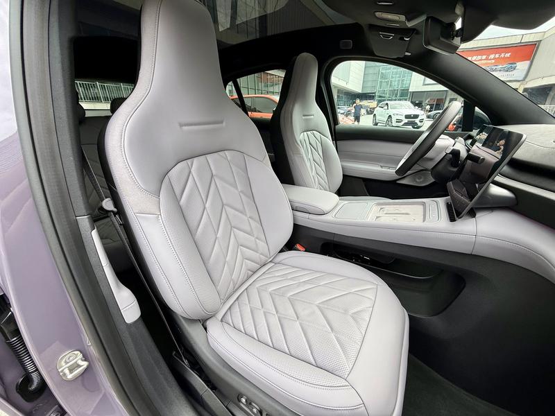 Nio EC6, 2025 — фото 10 из 12