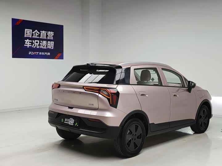 Geely Geometry E Firefly, 2023 — фото 4 из 9