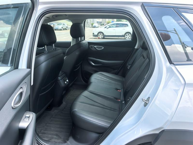 BYD Sea Lion 05 EV, 2025 — фото 11 из 12