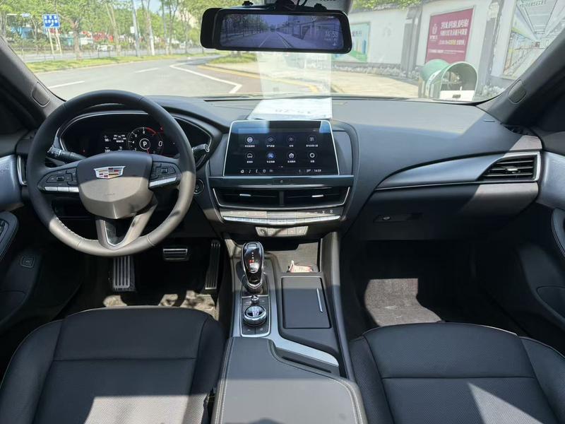 Cadillac CT5, 2023 — фото 6 из 9