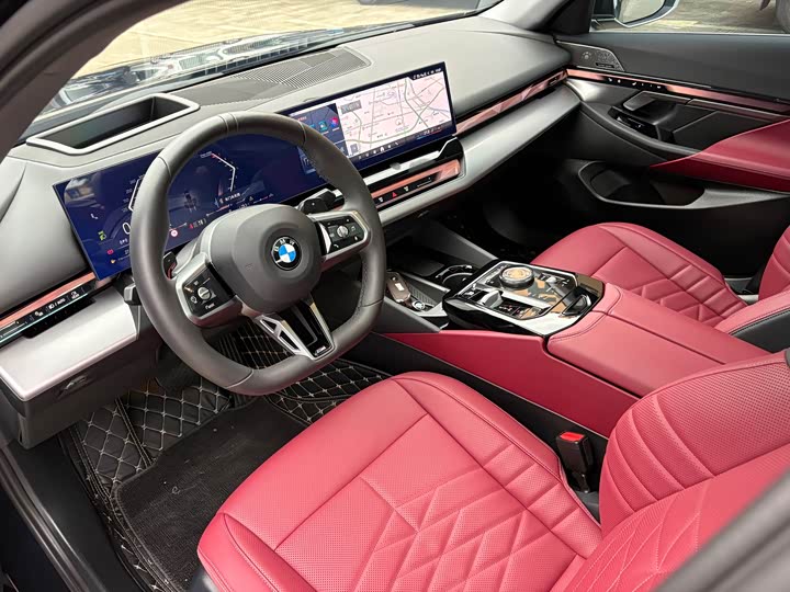 BMW 5 Series, 2025 — фото 9 из 9