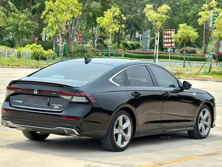 Honda Accord, 2023 — фото 5 из 9