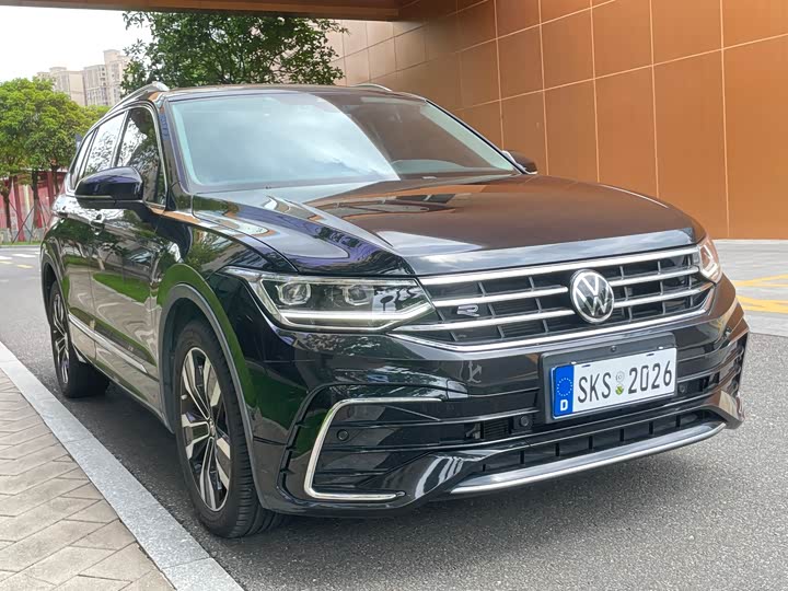 Volkswagen Tiguan L Pro, 2023 — фото 3 из 9