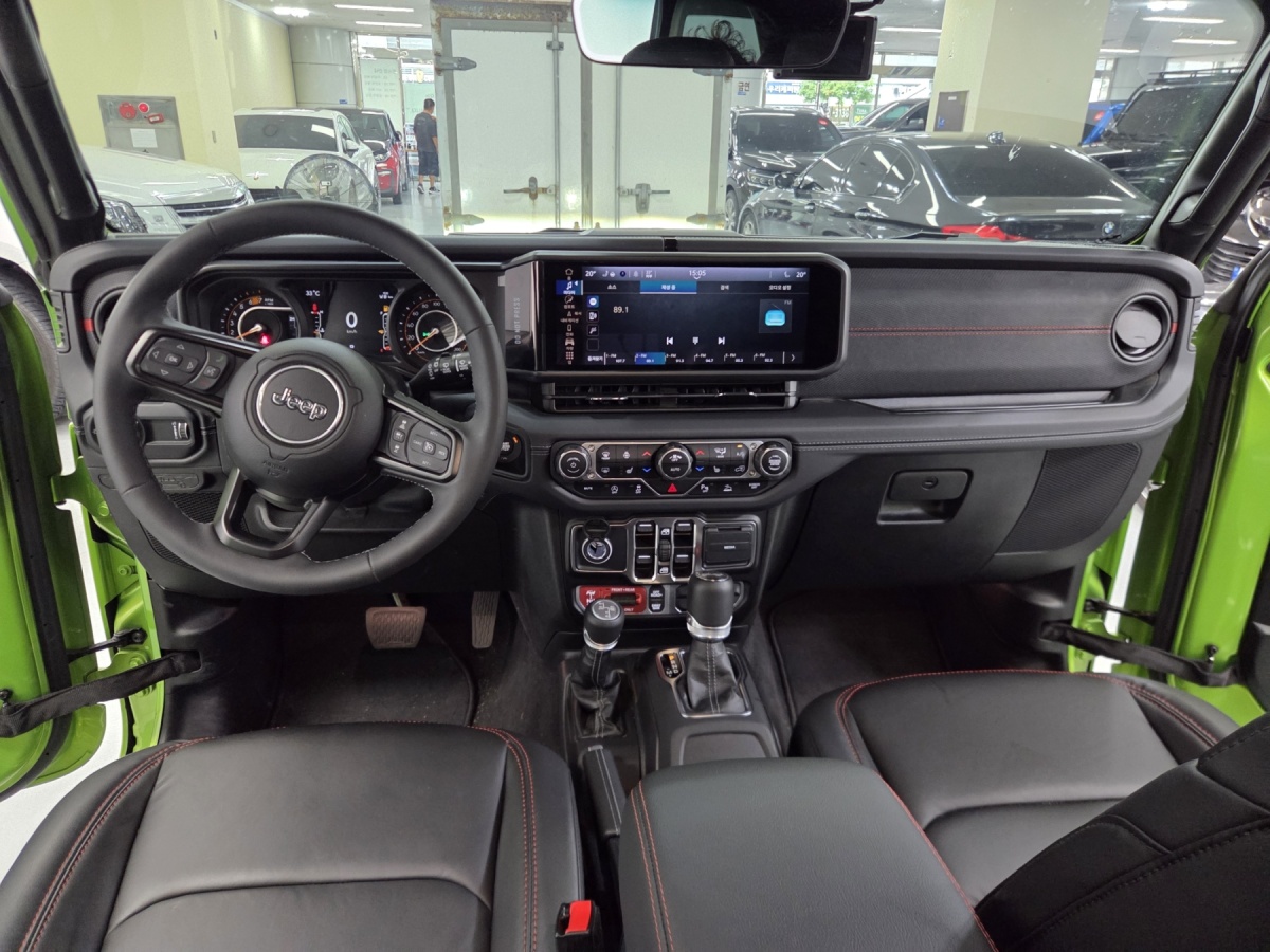 Jeep Wrangler, 2025 — фото 6 из 12