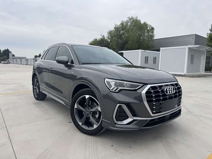 Audi Q3, 2023 — фото 3 из 9