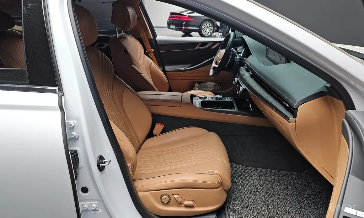 Genesis G80, 2022 — фото 10 из 12