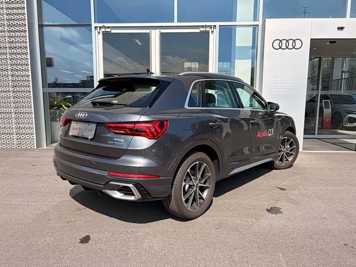 Audi Q3, 2025 — фото 4 из 9