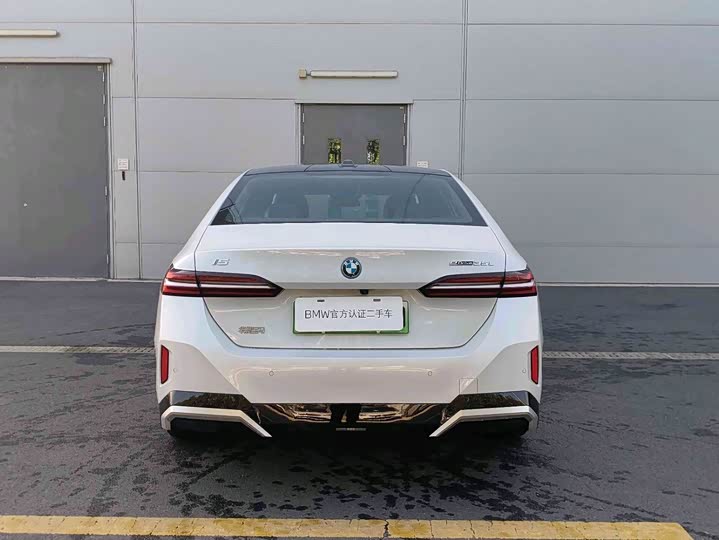 BMW i5, 2025 — фото 9 из 9