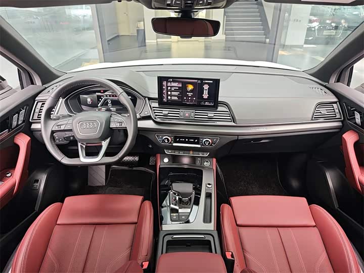 Audi Q5L, 2025 — фото 6 из 9