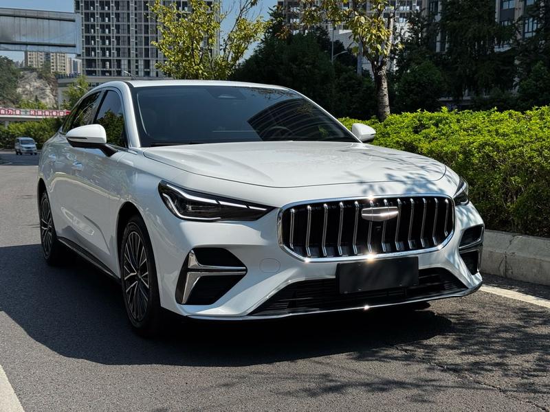 Geely Emgrand, 2025 — фото 3 из 12