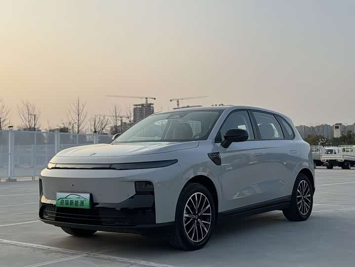 Leapmotor B10, 2024 — купить в Иванове под ключ
