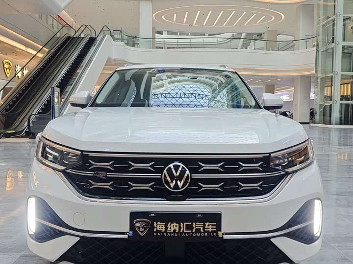 Volkswagen Tayron X, 2023 — фото 5 из 9