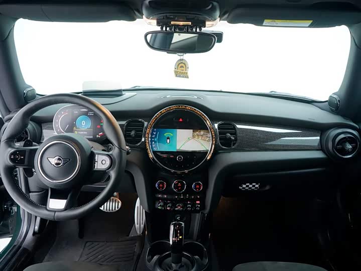 Mini Mini JCW, 2022 — фото 3 из 9