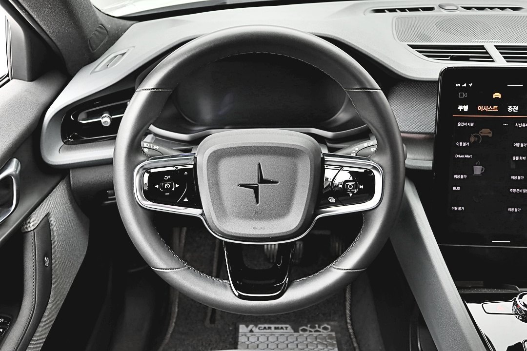 Polestar 2, 2022 — фото 9 из 12