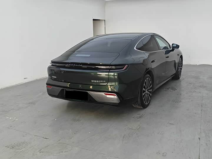 Geely Galaxy Starshine 8 EM-i, 2025 — фото 7 из 9