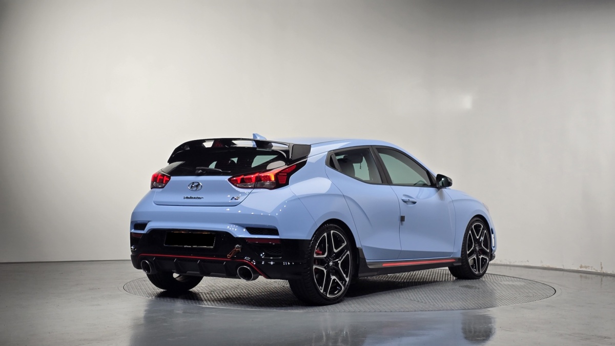 Hyundai Veloster, 2022 — фото 2 из 12