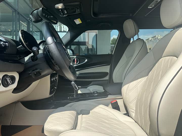 Mini Clubman, 2022 — фото 7 из 9