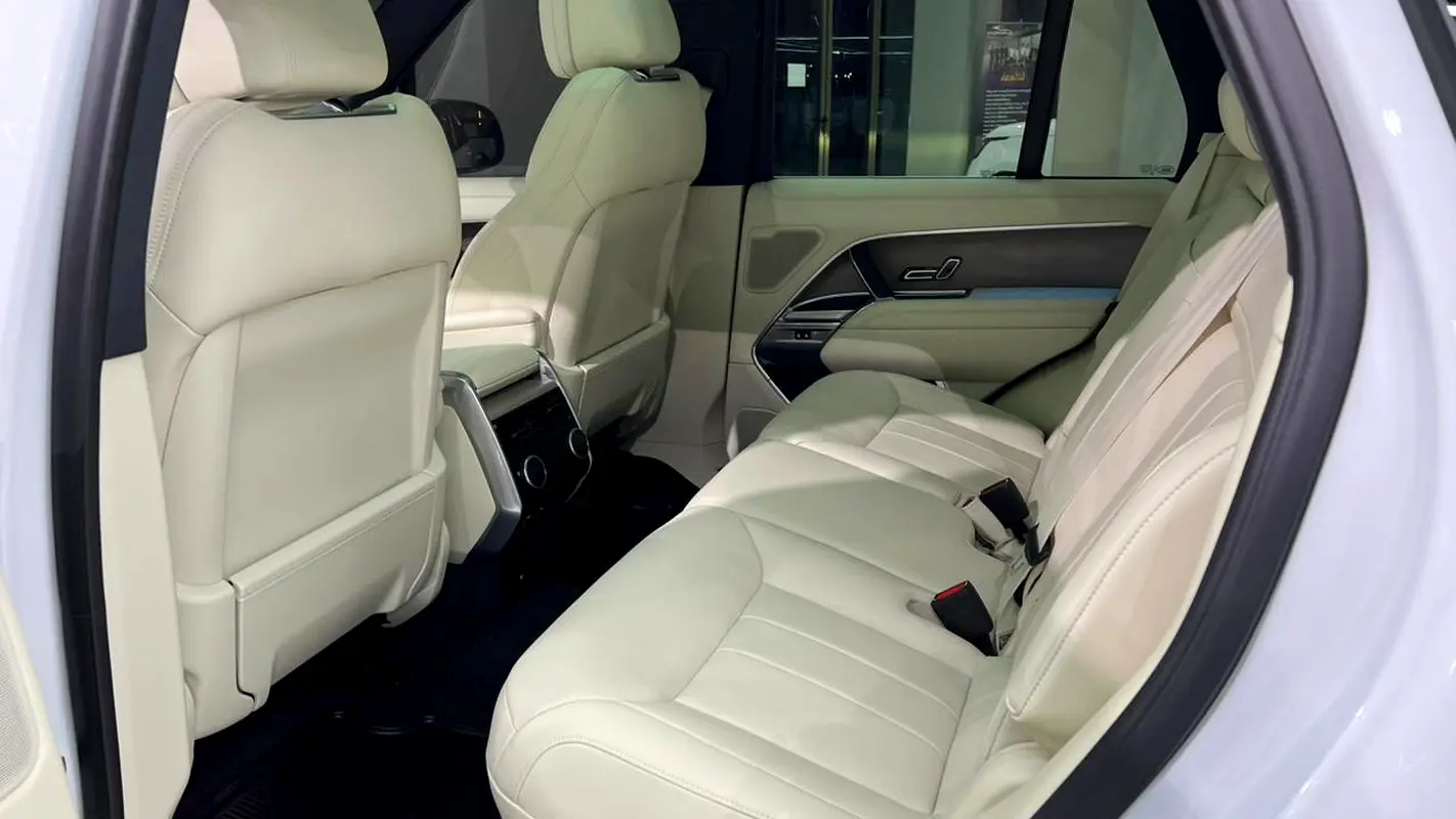 Land Rover Range Rover, 2025 — фото 8 из 10