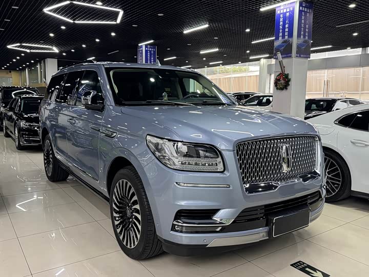 Lincoln Navigator, 2022 — фото 3 из 9
