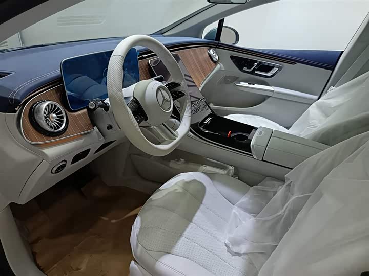 Mercedes-Benz EQE, 2025 — фото 5 из 9