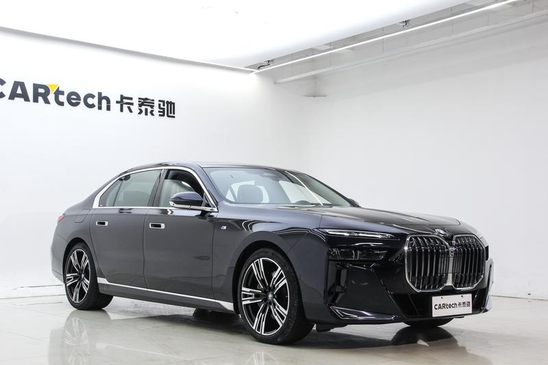 BMW 7 Series, 2025 — фото 3 из 12
