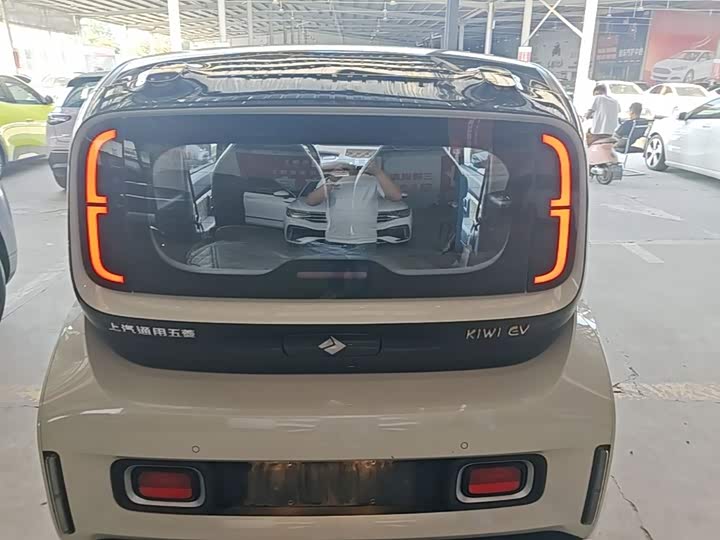 Baojun KiWi EV, 2022 — фото 6 из 9