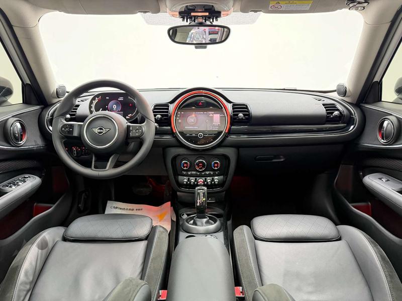 Mini Clubman, 2023 — фото 11 из 12
