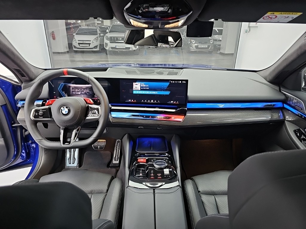 BMW M5, 2025 — фото 7 из 12