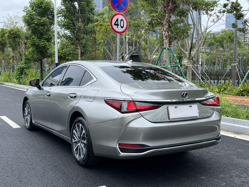 Lexus ES, 2024 — фото 5 из 12