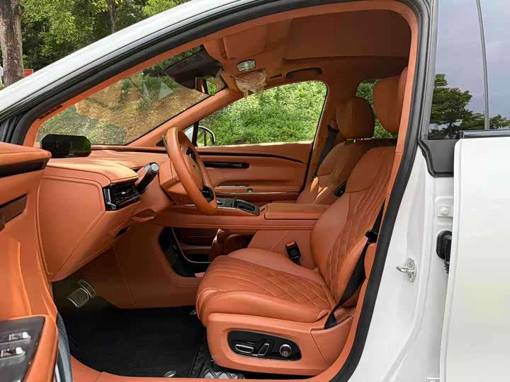 GAC Hyptec HT, 2024 — фото 6 из 9