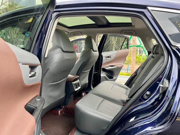 Toyota Harrier, 2022 — фото 8 из 9